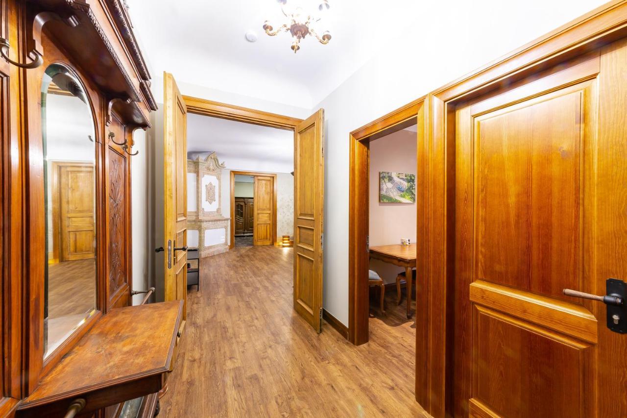 Ancient Storie'S Ap 65Sqm Renovated Free Parking Apartman Riga Kültér fotó
